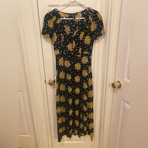 Forever 21 maxi lace floral dress